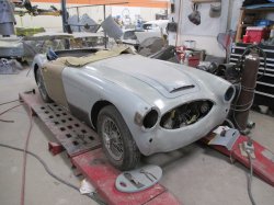 140506 '60 Austin Healey (6).JPG